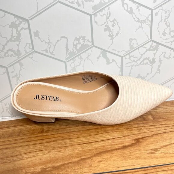 JustFab Cream Textured Pointed Toe PUMPS - Picture 3 of 7